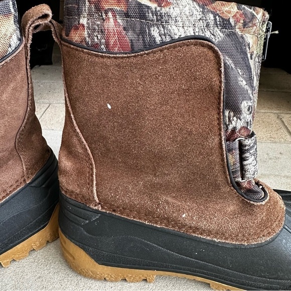 Ozark Trail Boys Camo and Brown Fully Lined Winter Boots Youth 3 - Picture 8 of 10